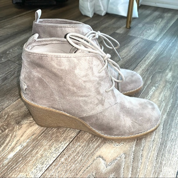 G.H Bass Tan Wedge Suede Ankle Boots Size 8 - Picture 2 of 14